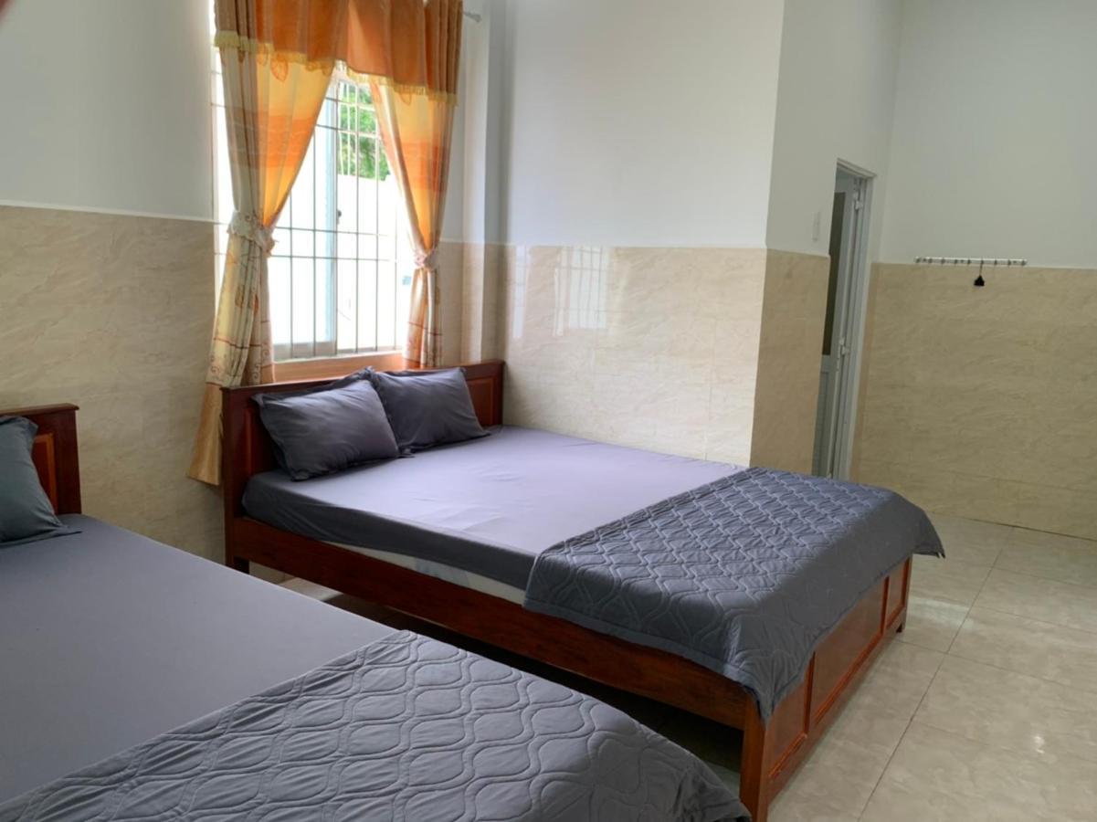Bed and Breakfast Nha Nghi Ty Hoa Nam Du Esterno foto
